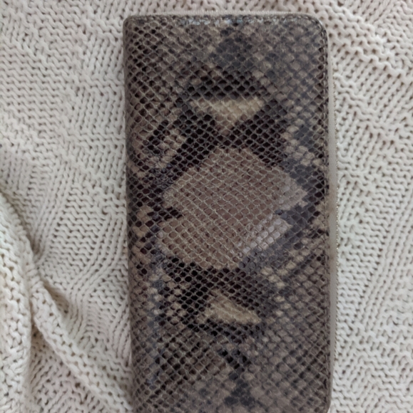 Michael Kors Embossed Python Wallet - Picture 6 of 7